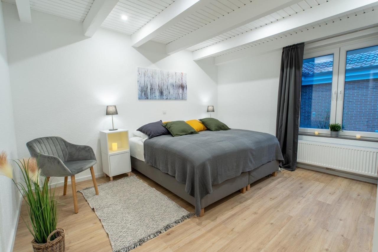 Weberhof Ferienapartments In Rostrup Am Westufer Des Zwischenahner Meers Apartment