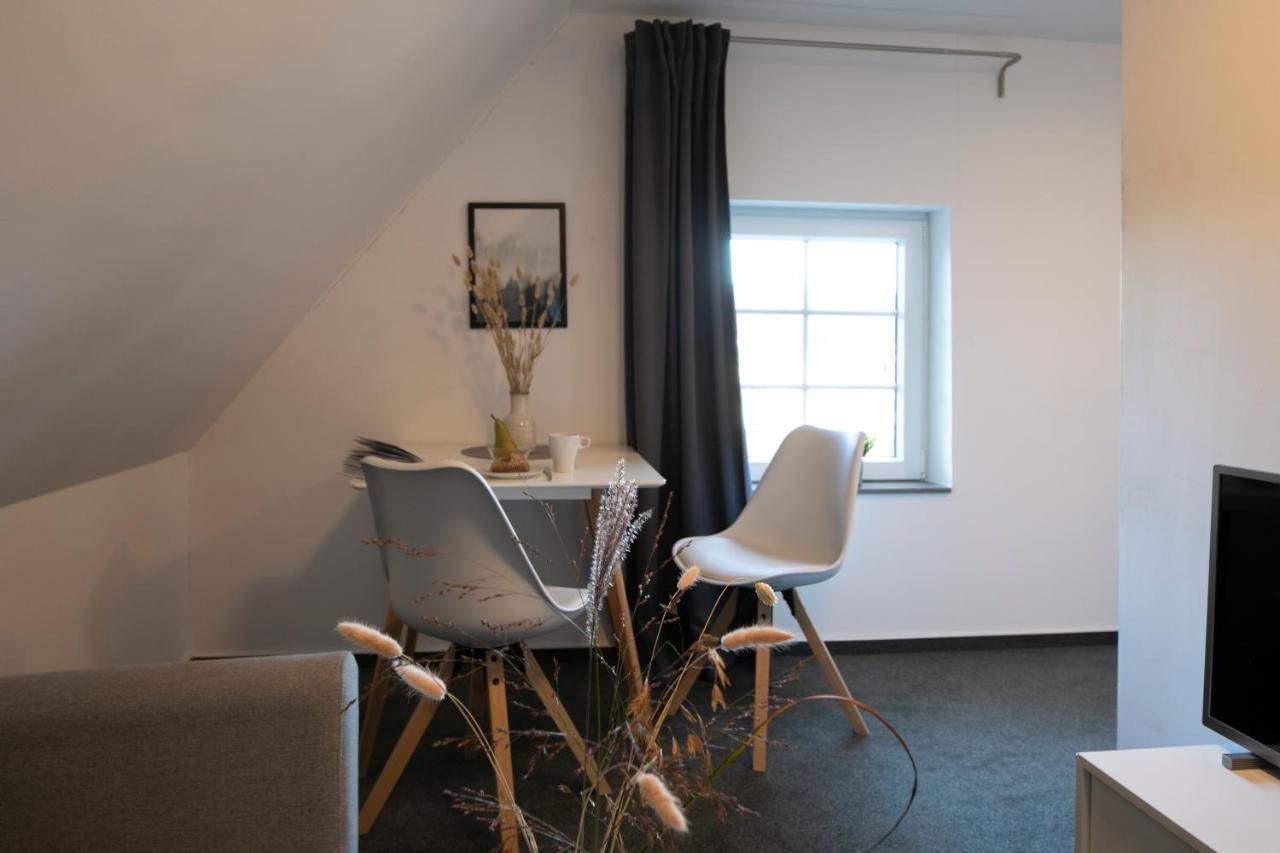Weberhof Ferienapartments In Rostrup Am Westufer Des Zwischenahner Meers Apartment *